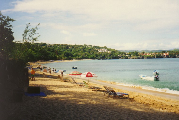 der ffentliche Strand von Sosua